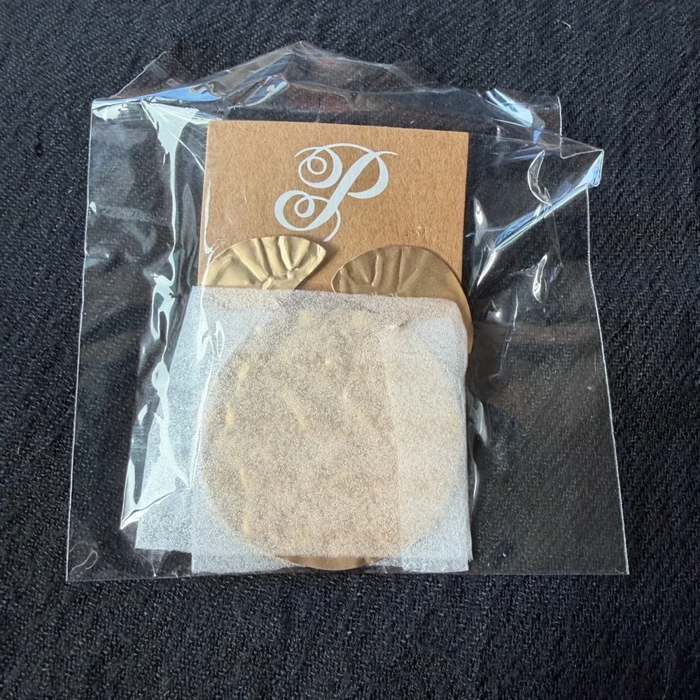 Plunder elegant gold